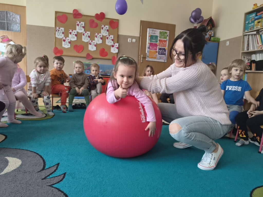 Codzienne zajęcia, gry i zabawy