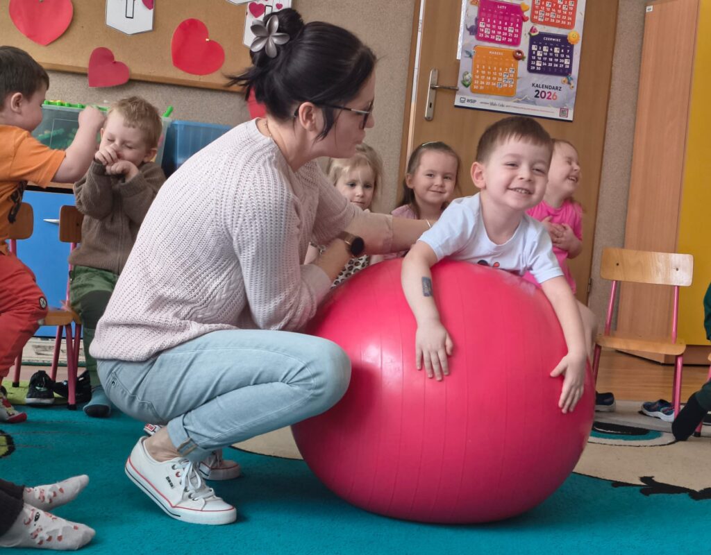 Codzienne zajęcia, gry i zabawy