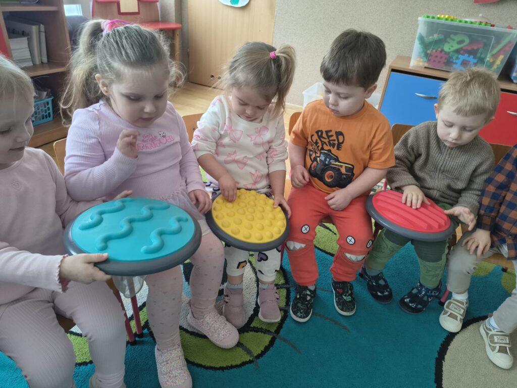 Codzienne zajęcia, gry i zabawy