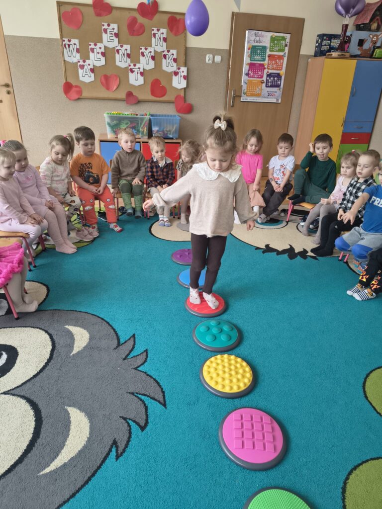 Codzienne zajęcia, gry i zabawy