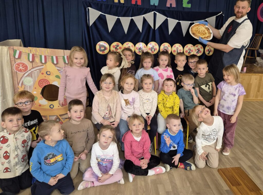 Dzień Pizzy w grupie "Wiewiórki".