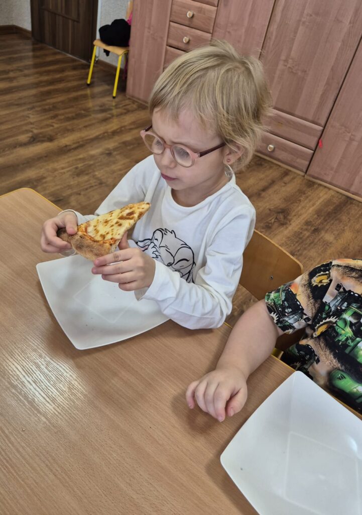 Dzień Pizzy w grupie "Wiewiórki".