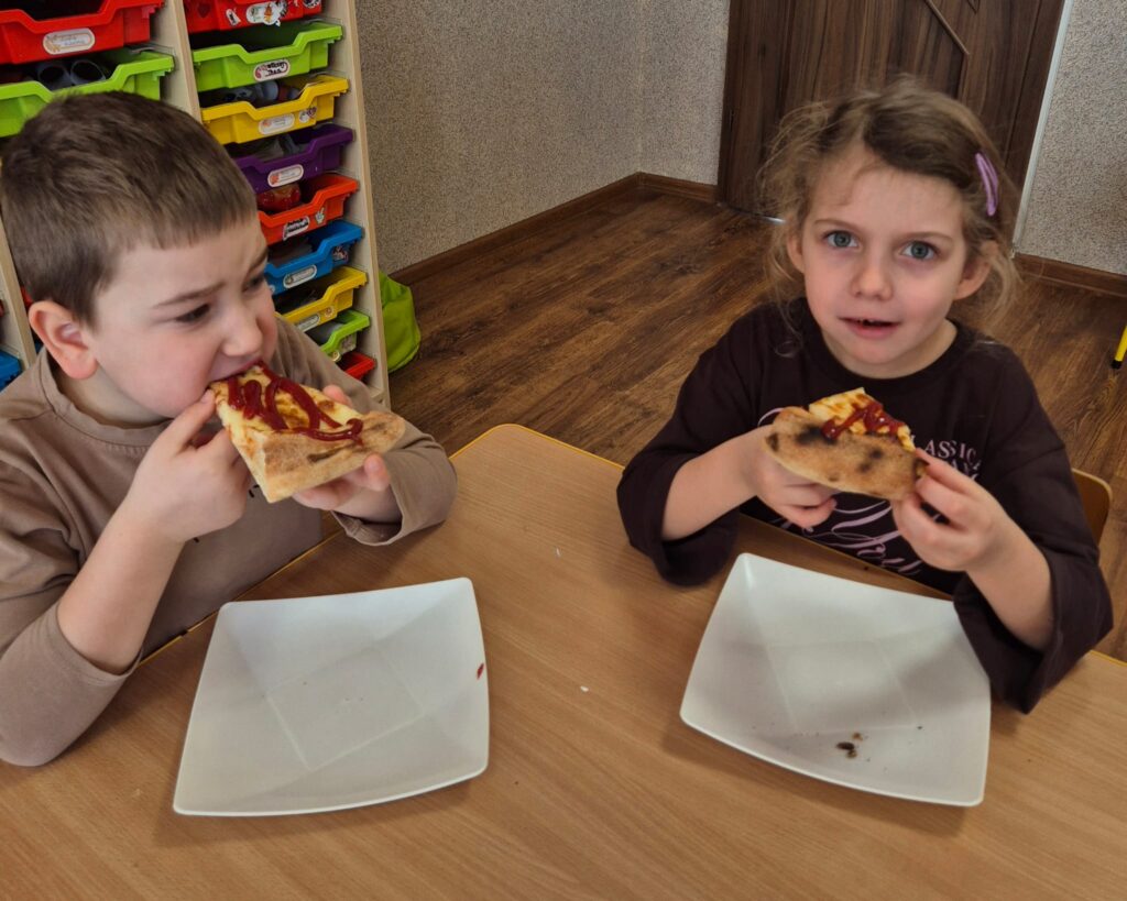Dzień Pizzy w grupie "Wiewiórki".