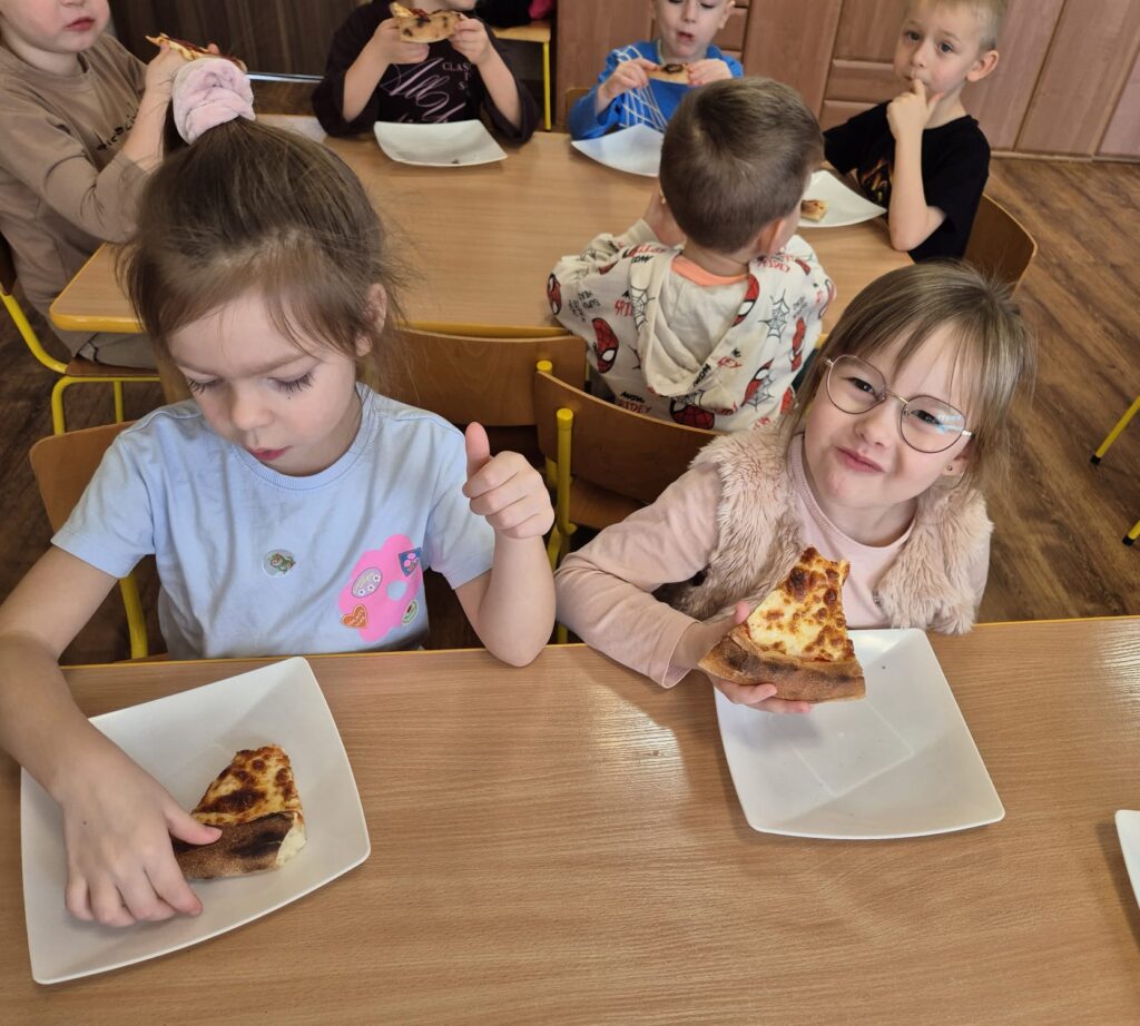 Dzień Pizzy w grupie "Wiewiórki".