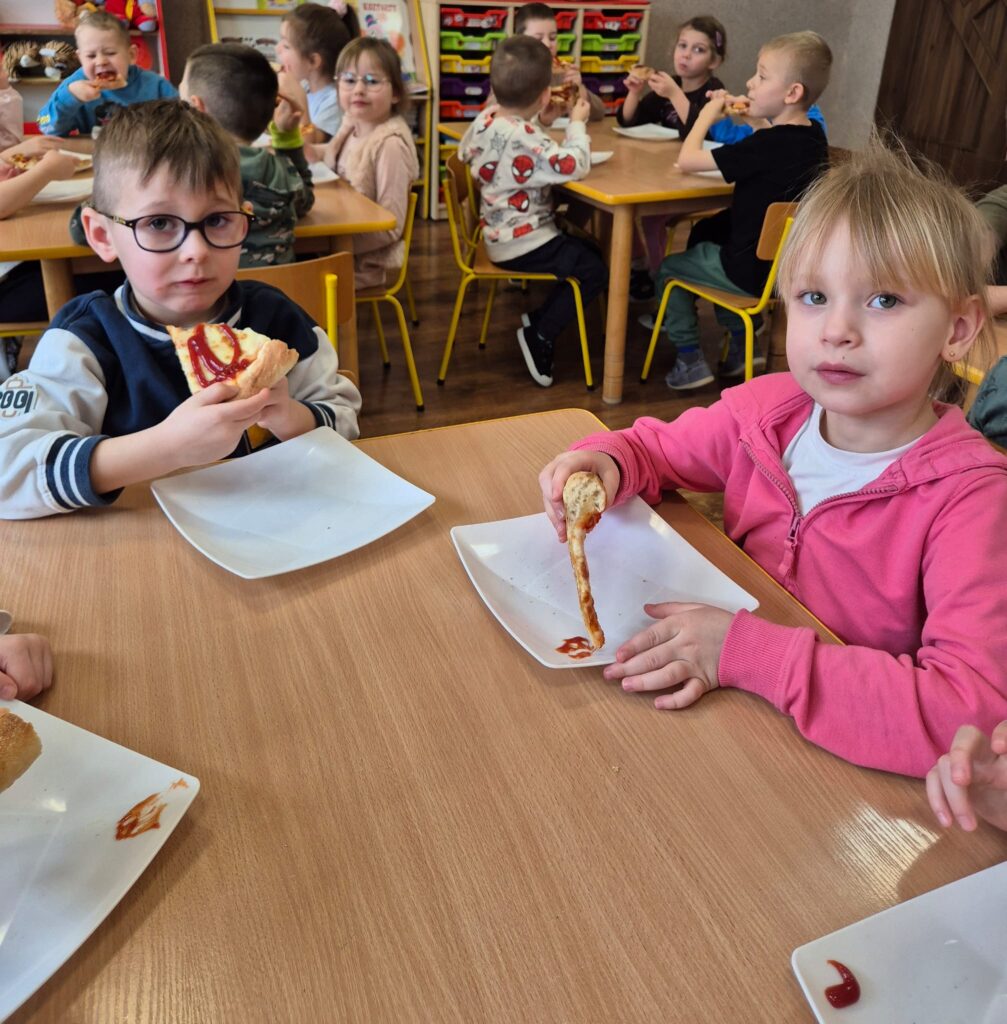 Dzień Pizzy w grupie "Wiewiórki".