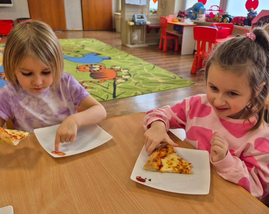 Dzień Pizzy w grupie "Wiewiórki".