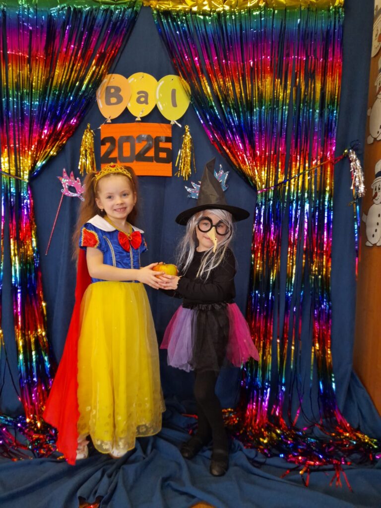 Bal Karnawałowy w grupie "Wiewiórki".