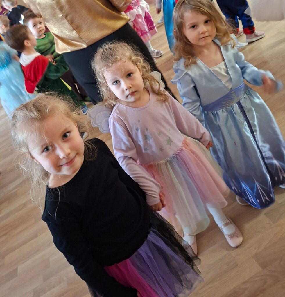 Bal Karnawałowy w grupie "Wiewiórki".