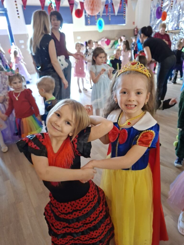 Bal Karnawałowy w grupie "Wiewiórki".