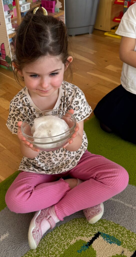 CZY ŚNIEG JEST CZYSTY?