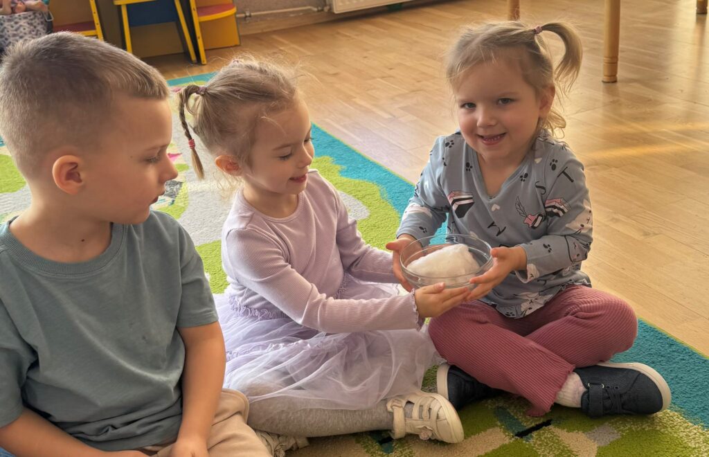 CZY ŚNIEG JEST CZYSTY?