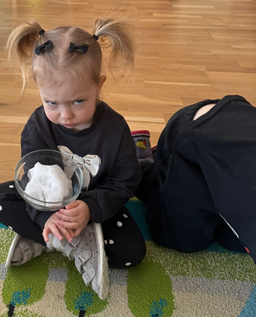 CZY ŚNIEG JEST CZYSTY?