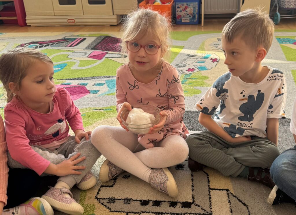 CZY ŚNIEG JEST CZYSTY?