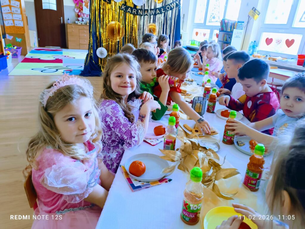 Bal Karnawałowy w grupie "Motylki".