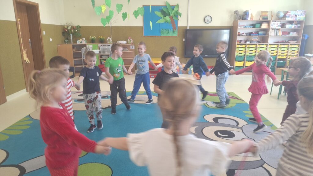 DZIEŃ KOBIET W GRUPIE ŻYRAFKI