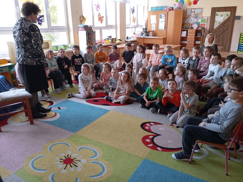 Realizacja edukacji regionalnej w grupie "Pszczółki".