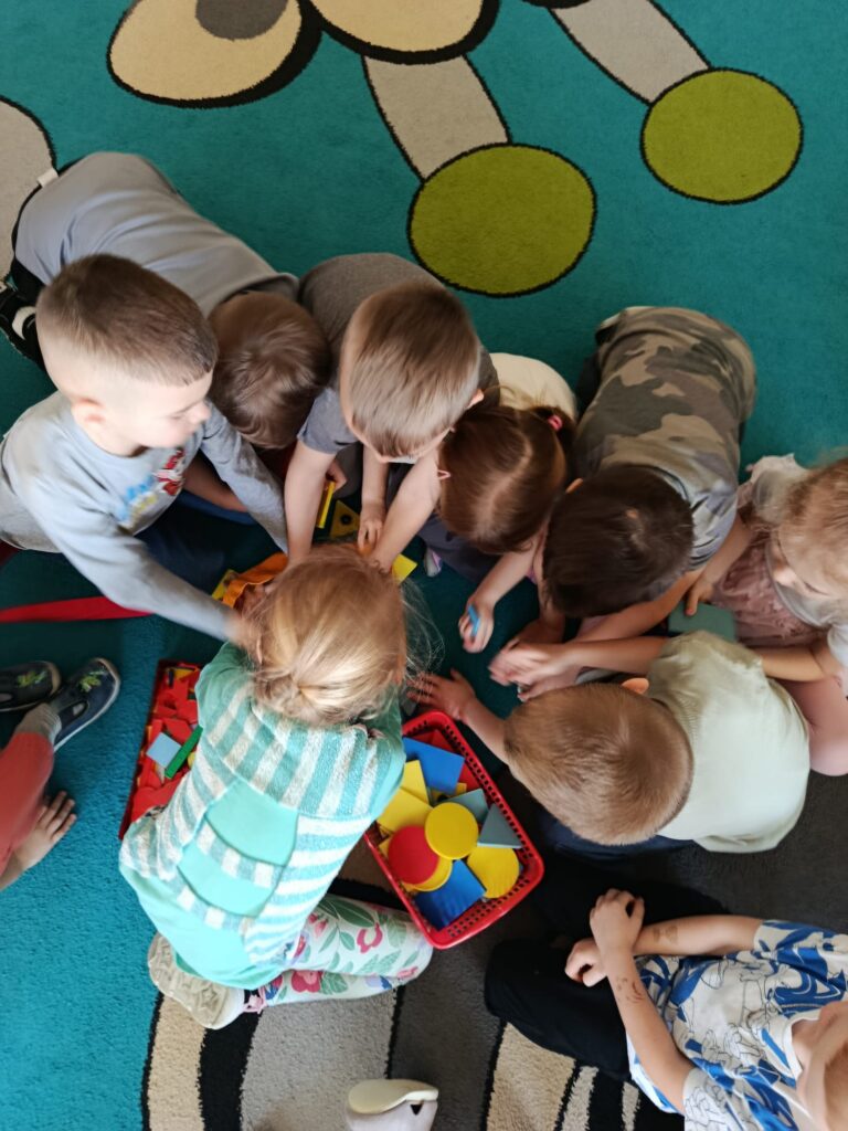 DZIEŃ MATEMATYKI W GRUPIE ŻYRAFKI 