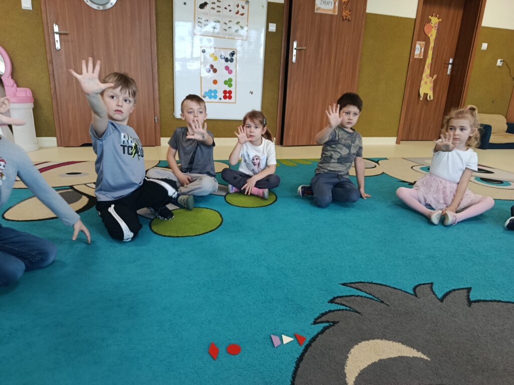 DZIEŃ MATEMATYKI W GRUPIE ŻYRAFKI 