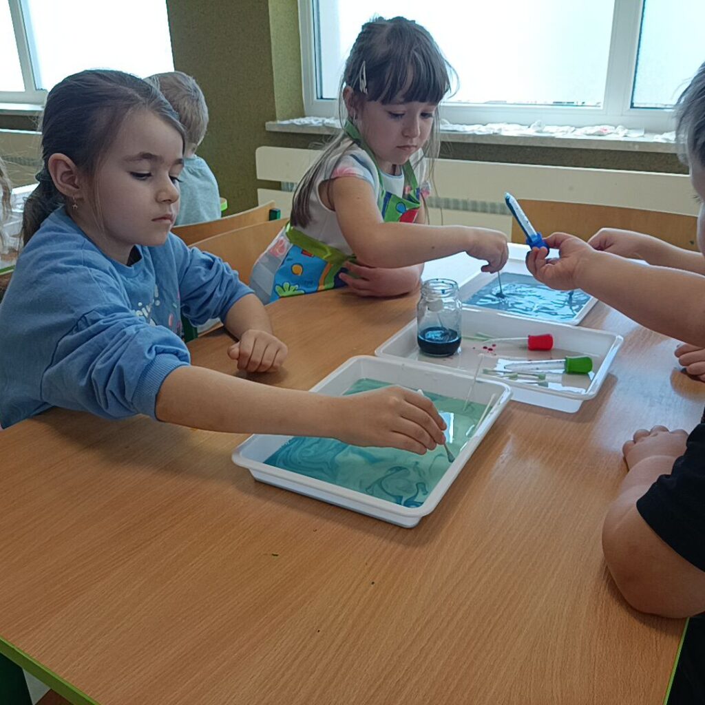 ZABAWY Z WODĄ GRUPA TYGRYSKI