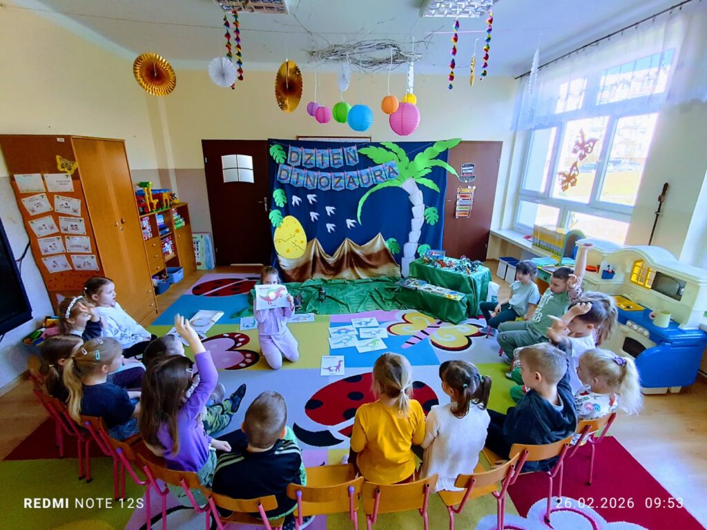 Dzień Dinozaura w grupie "Motylki".