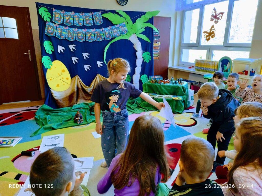 Dzień Dinozaura w grupie "Motylki".