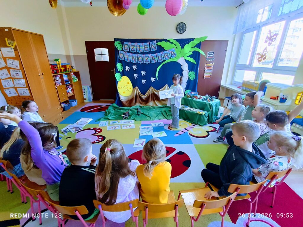 Dzień Dinozaura w grupie "Motylki".