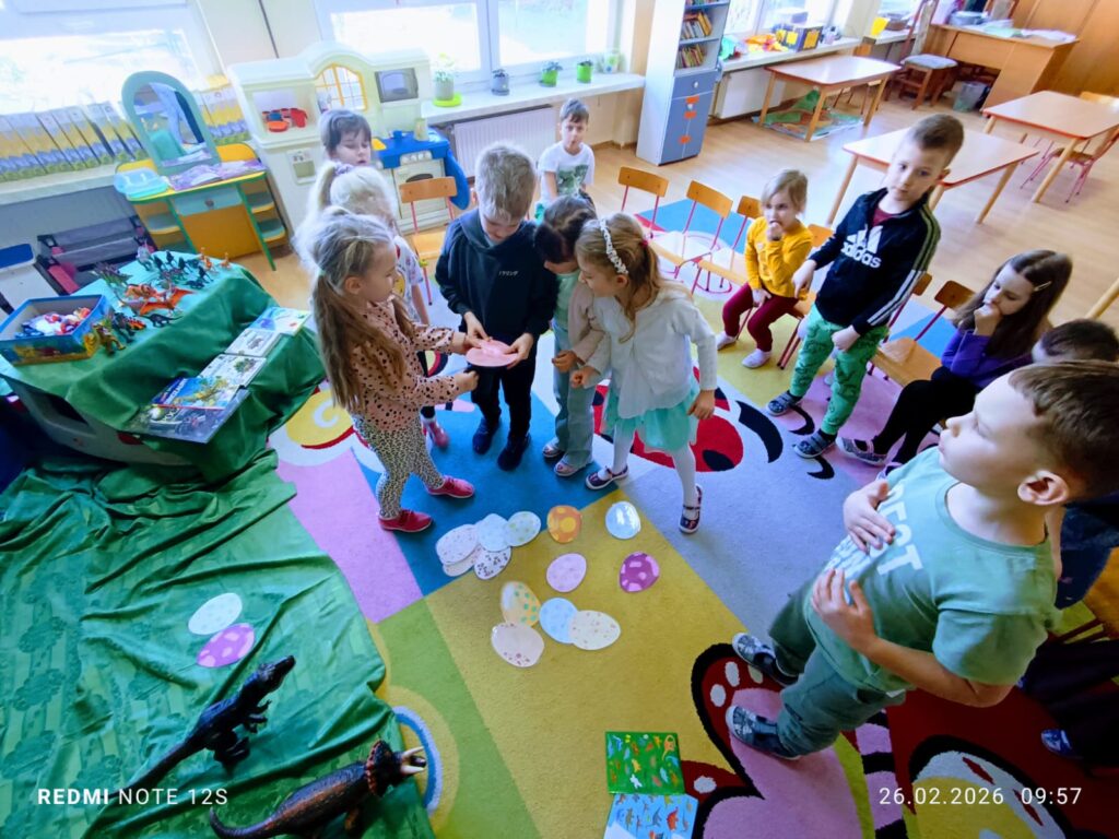Dzień Dinozaura w grupie "Motylki".