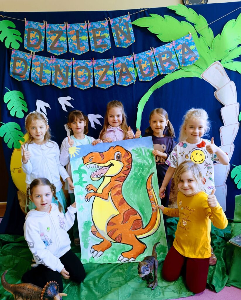 Dzień Dinozaura w grupie "Motylki".