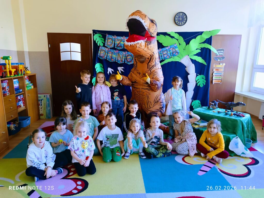 Dzień Dinozaura w grupie "Motylki".