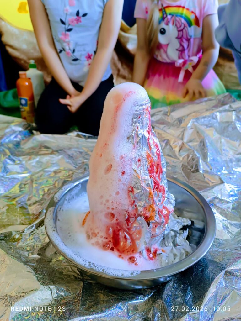 Eksepryment "WULKAN" w grupie "Motylki".