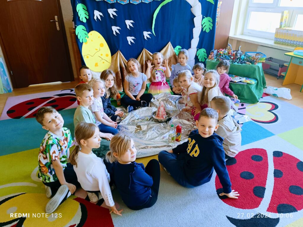 Eksepryment "WULKAN" w grupie "Motylki".