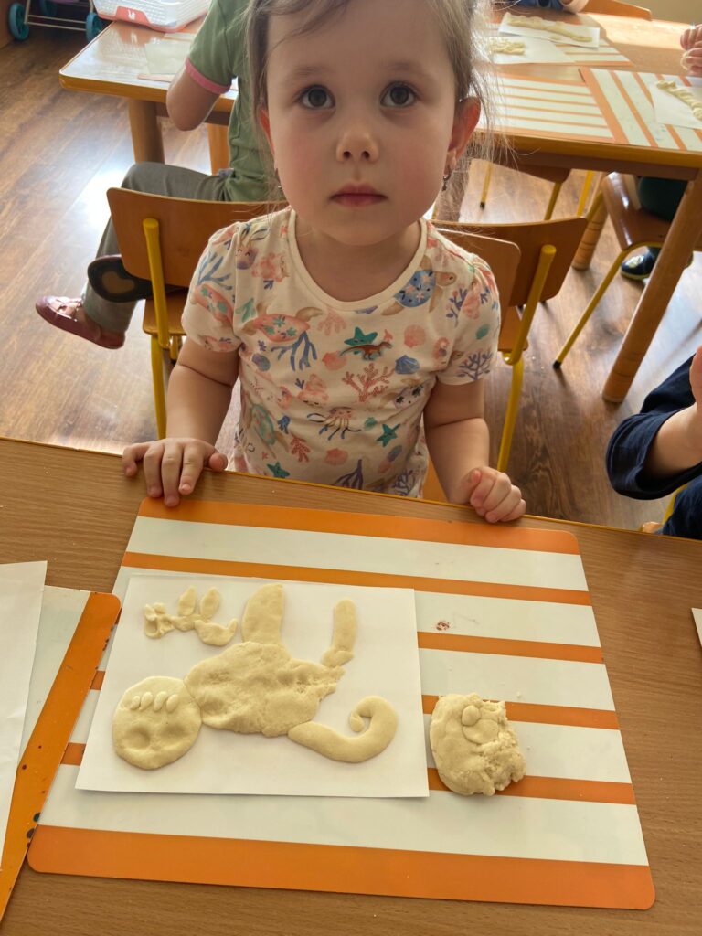 Dzień Dinozaura w grupie "Wiewiórki".