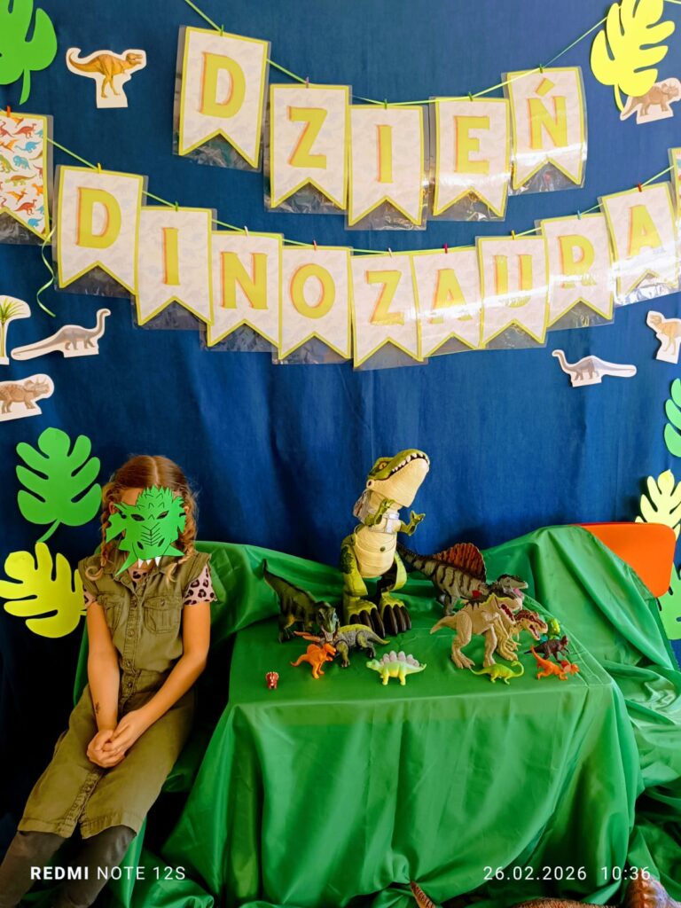 Dzień Dinozaura w grupie "Wiewiórki".