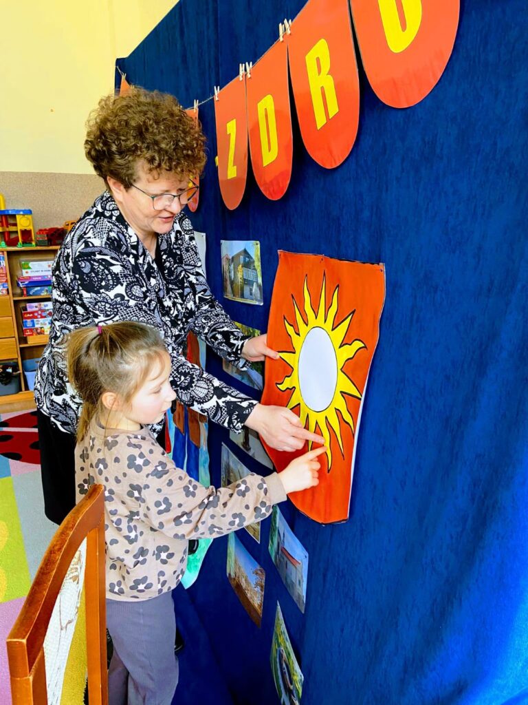 Spotkanie w ramach edukacji regionalnej w grupie "Motylki".