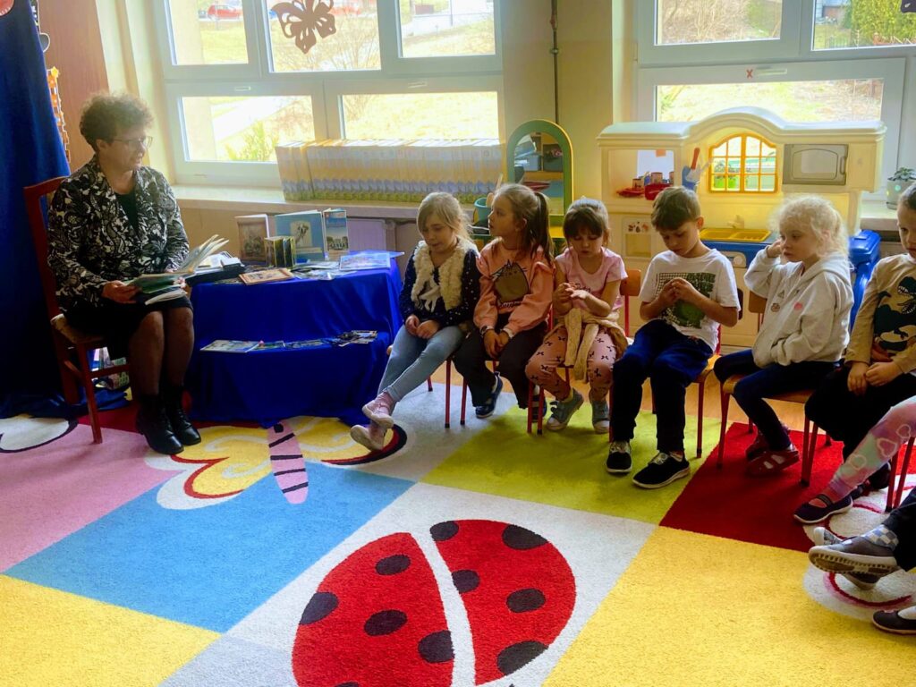 Spotkanie w ramach edukacji regionalnej w grupie "Motylki".