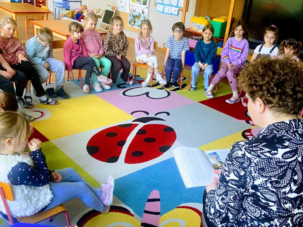 Spotkanie w ramach edukacji regionalnej w grupie "Motylki".