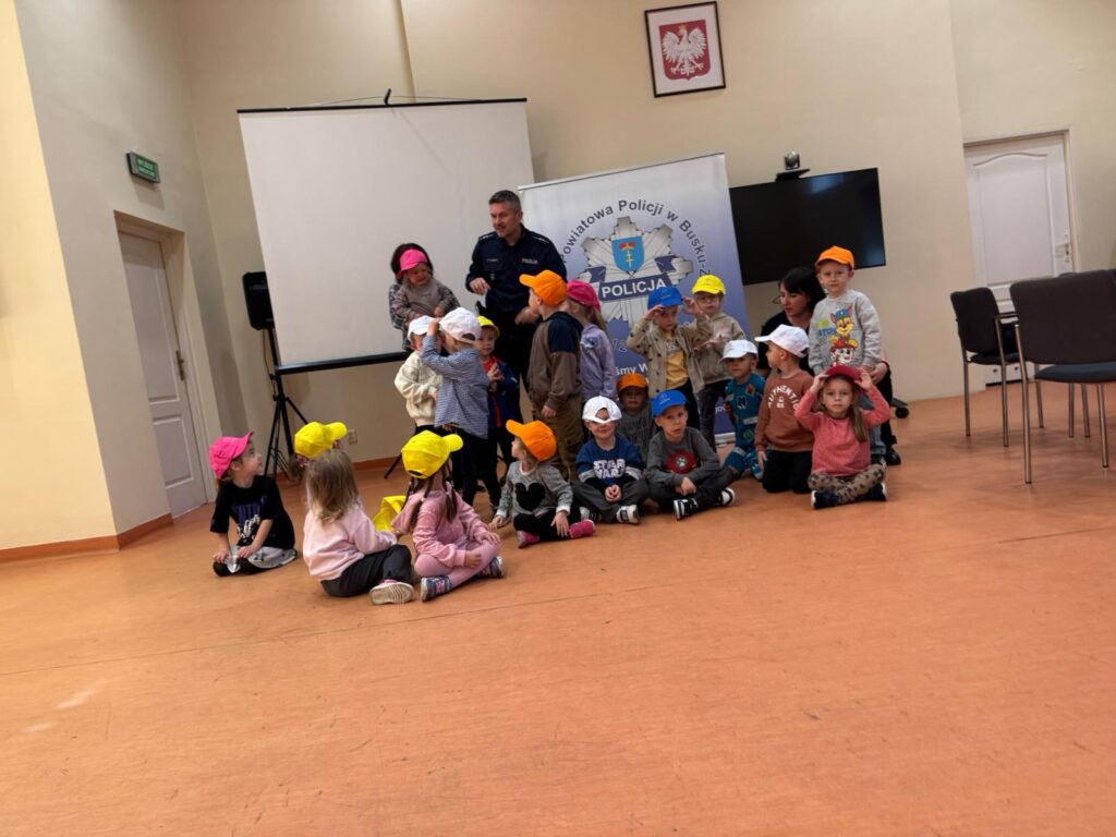 Zwiedzamy Komisariat Policji 
w Busku-Zdroju