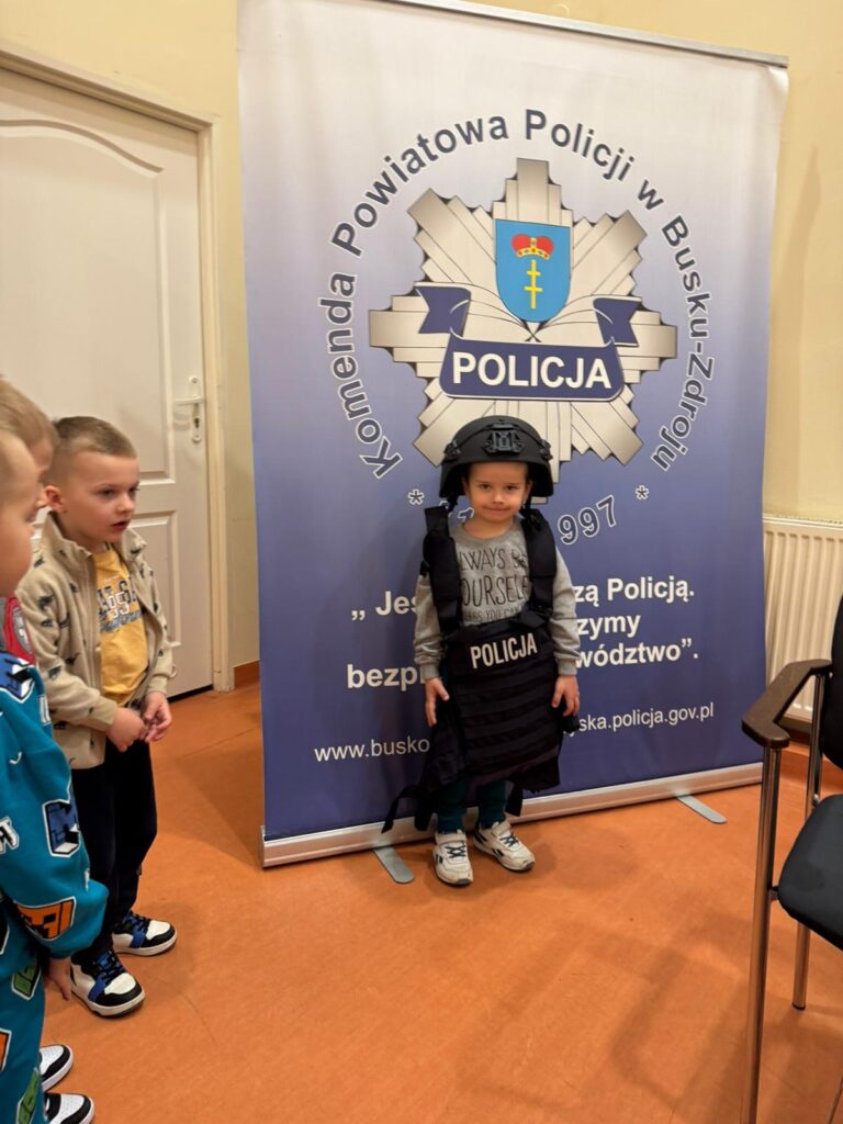 Zwiedzamy Komisariat Policji 
w Busku-Zdroju