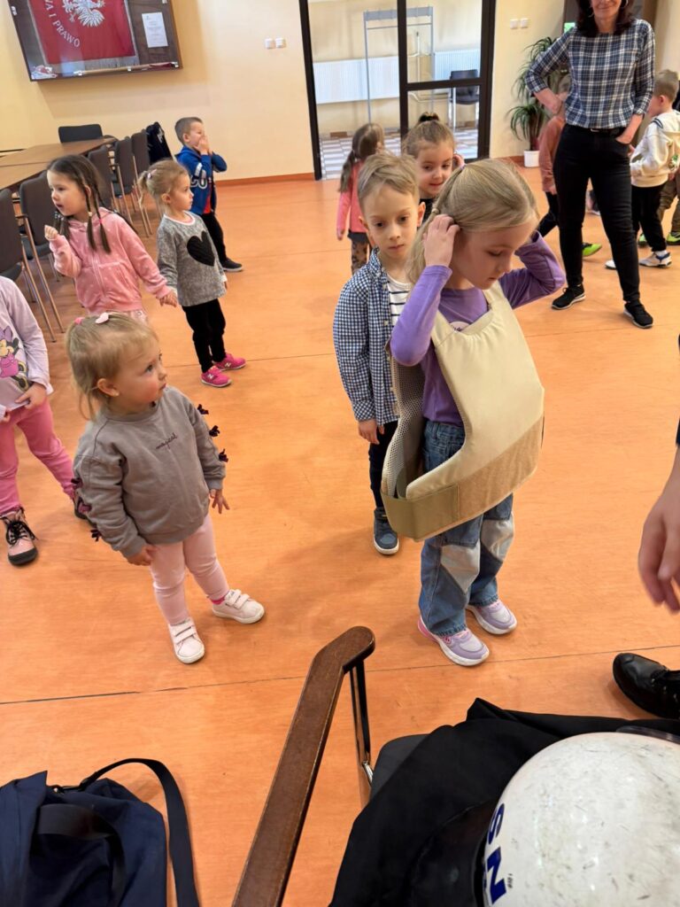 Zwiedzamy Komisariat Policji 
w Busku-Zdroju