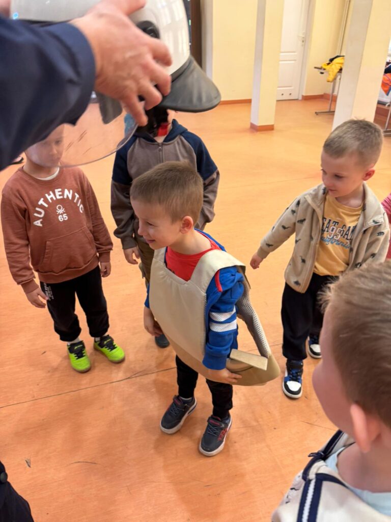 Zwiedzamy Komisariat Policji 
w Busku-Zdroju