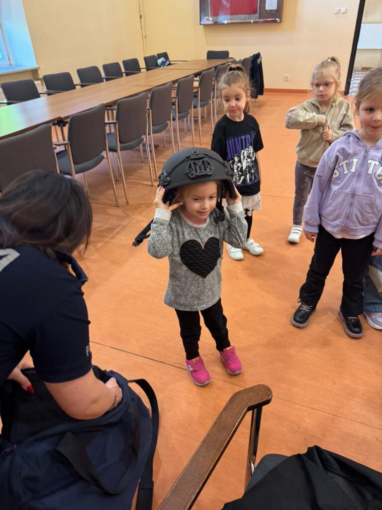 Zwiedzamy Komisariat Policji 
w Busku-Zdroju