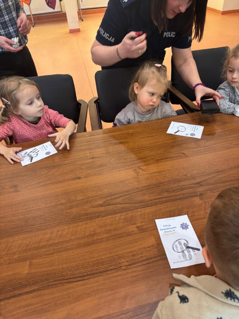 Zwiedzamy Komisariat Policji 
w Busku-Zdroju