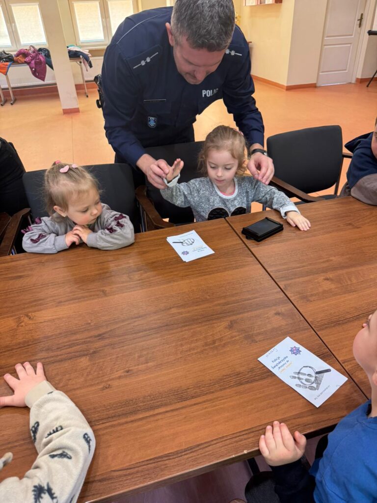 Zwiedzamy Komisariat Policji 
w Busku-Zdroju