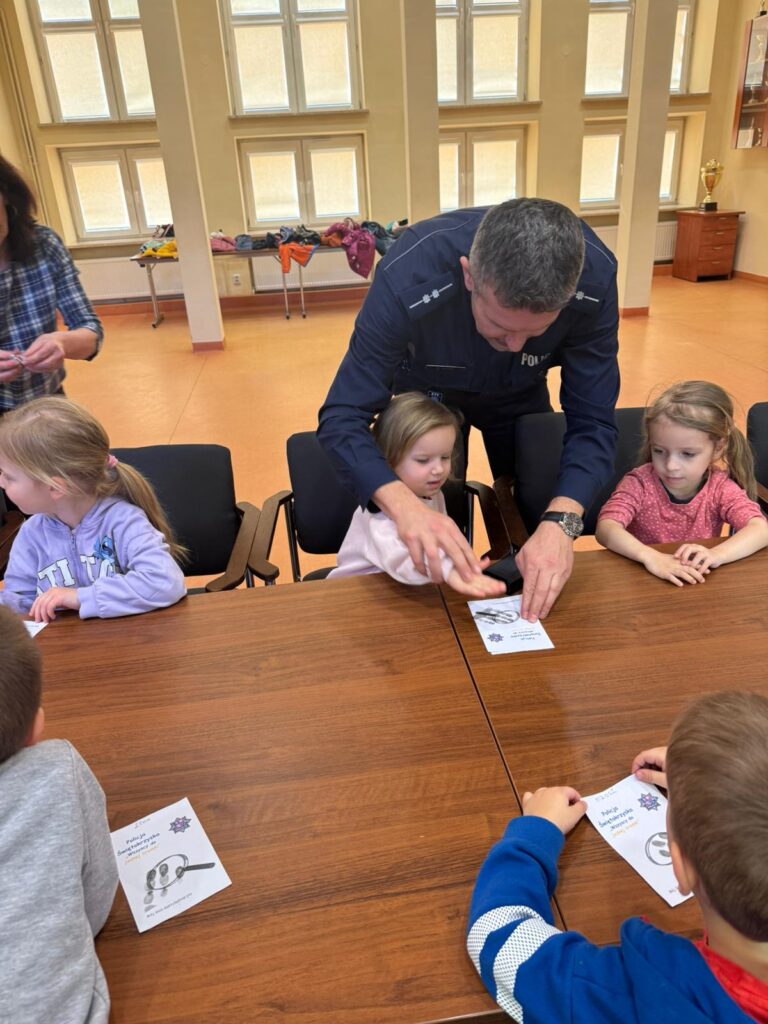 Zwiedzamy Komisariat Policji 
w Busku-Zdroju