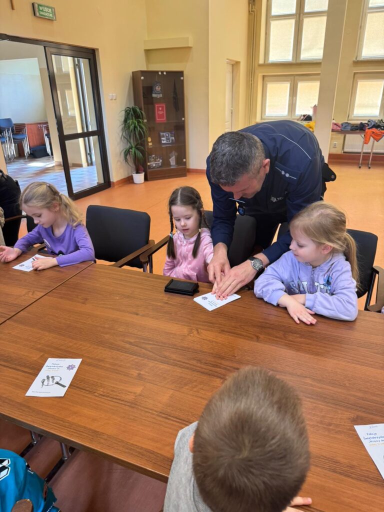 Zwiedzamy Komisariat Policji 
w Busku-Zdroju