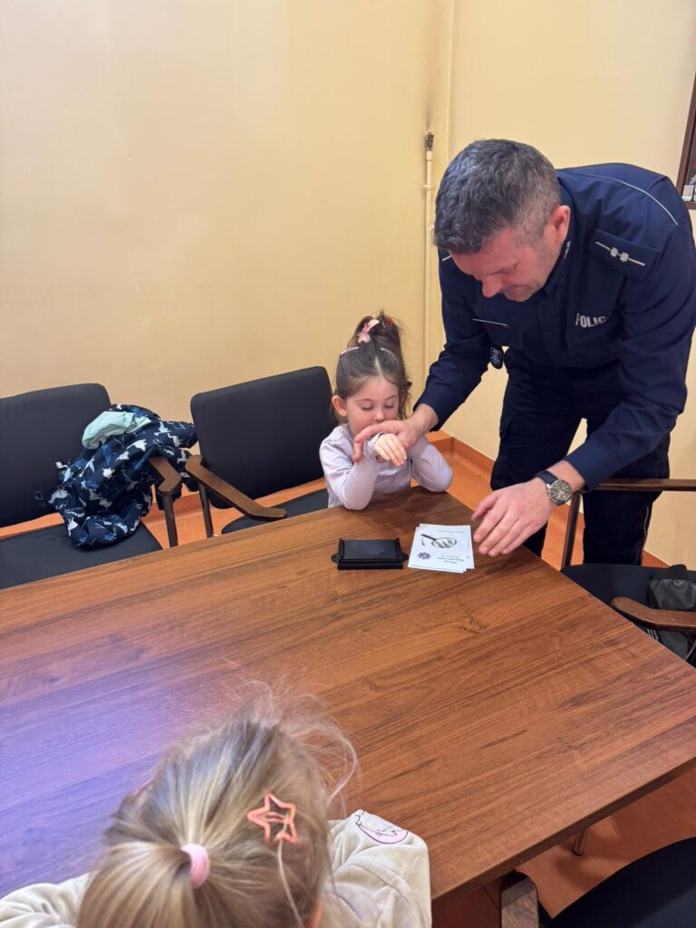 Zwiedzamy Komisariat Policji 
w Busku-Zdroju