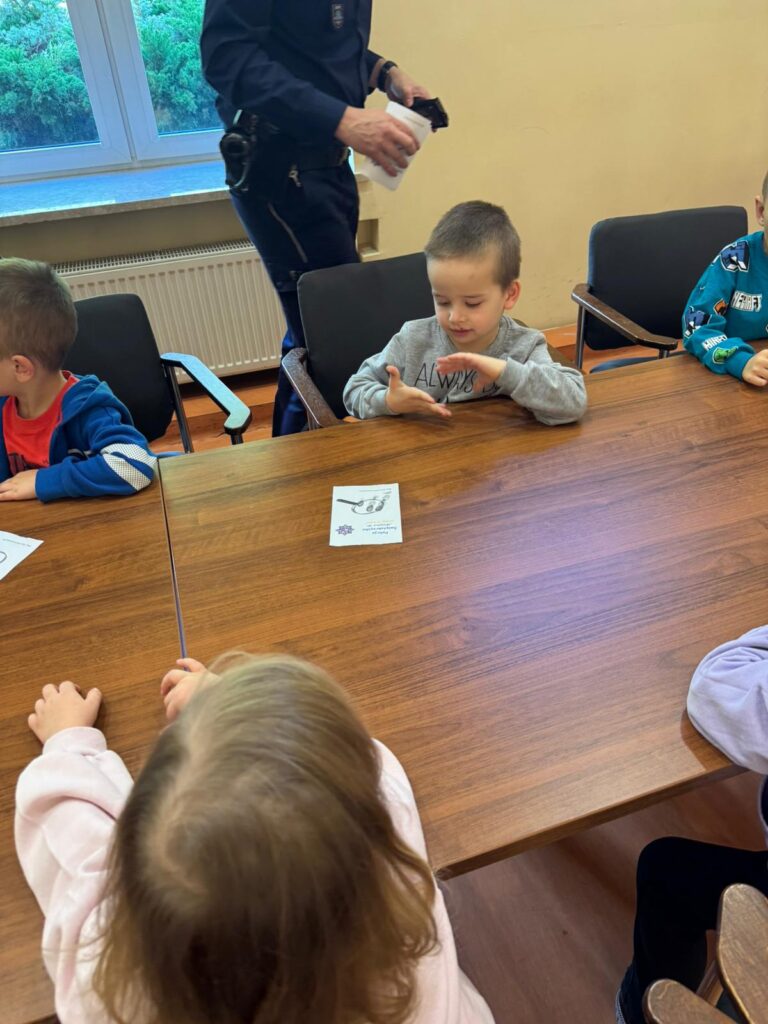 Zwiedzamy Komisariat Policji 
w Busku-Zdroju