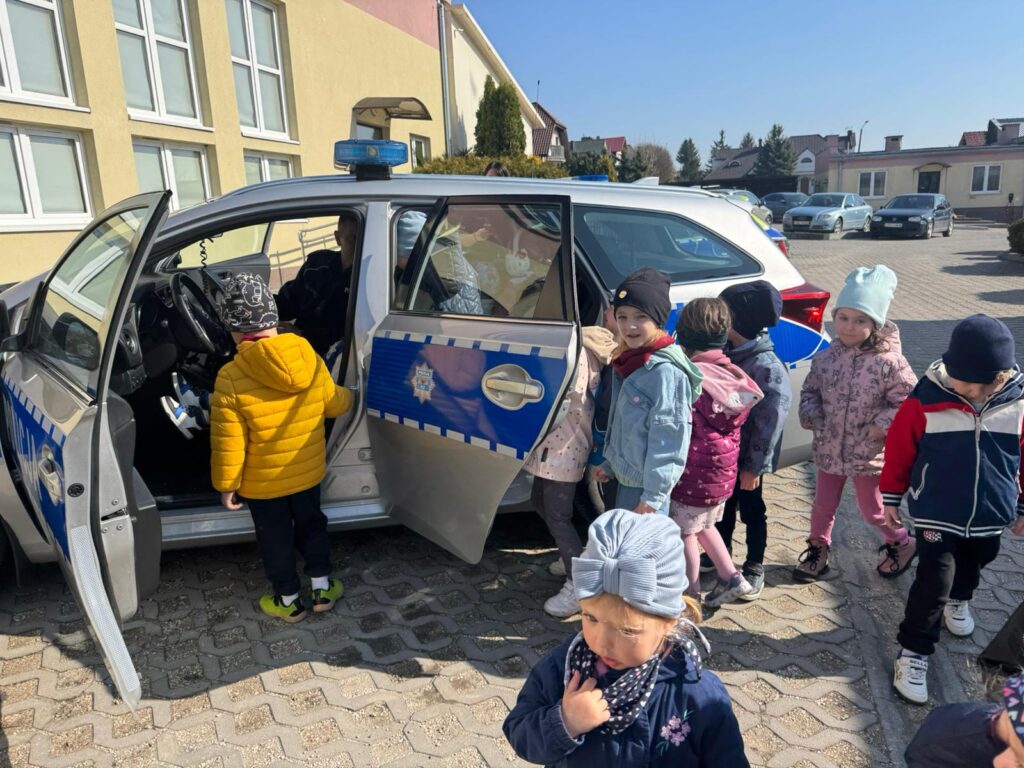 Zwiedzamy Komisariat Policji 
w Busku-Zdroju