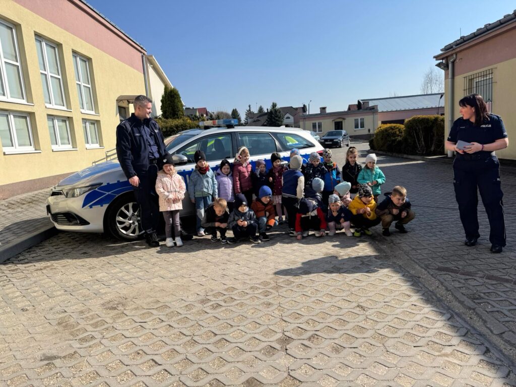 Zwiedzamy Komisariat Policji 
w Busku-Zdroju