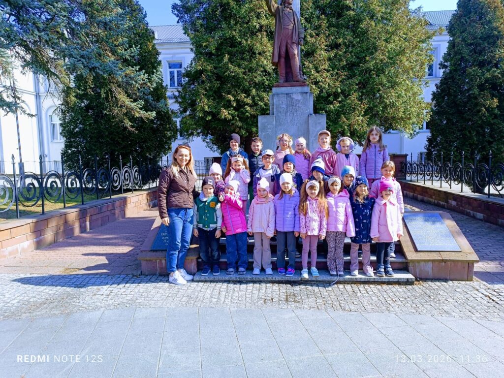 "Motylki" w poszukiwaniu wiosny i Znanych Polaków-realizacja edukacji regionalnej.